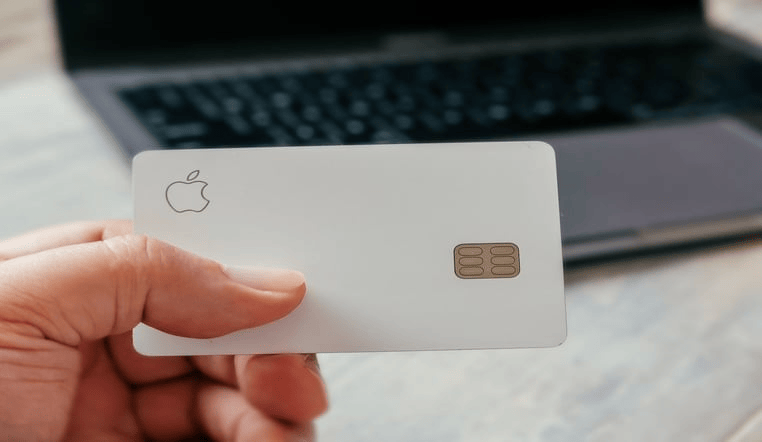 Apple Card -RC2 - One Cartao